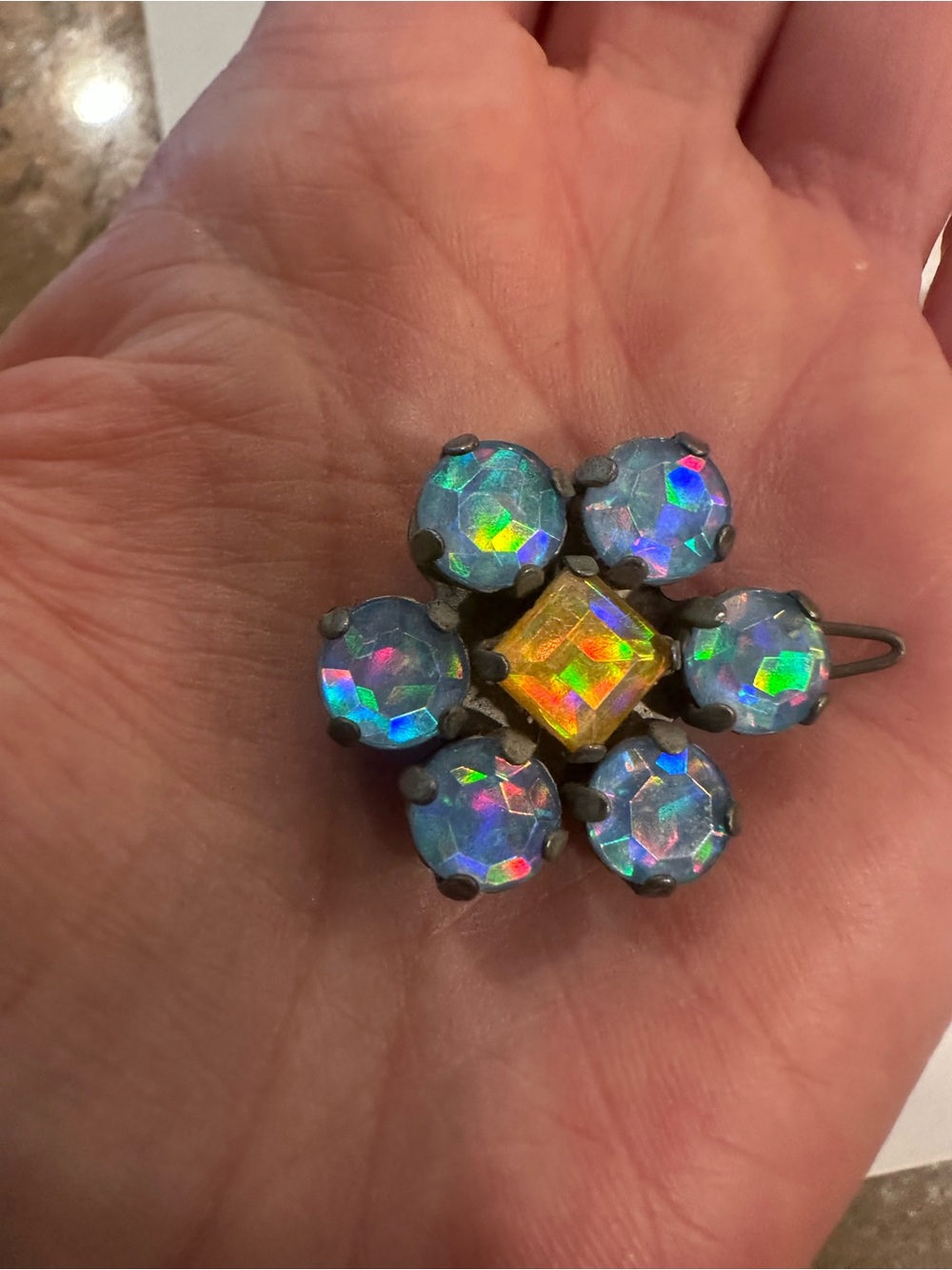 Vintage 4 Pairs of Handset Crystal Flower Hair Barettes - Picture 4 of 4
